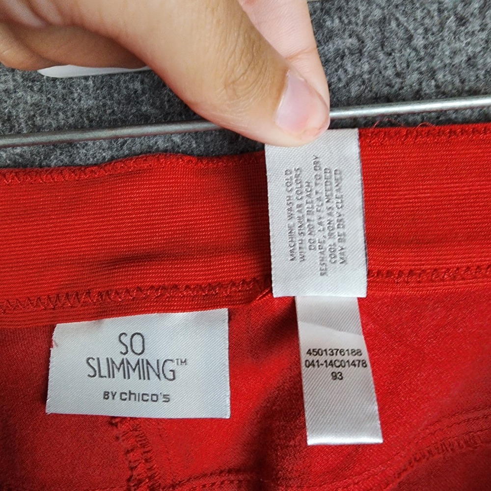 Chico's So Slimming Ankle Pants Womens 3.5 Red Gold Zip Accents 041-14C01478 - Picture 9 of 9